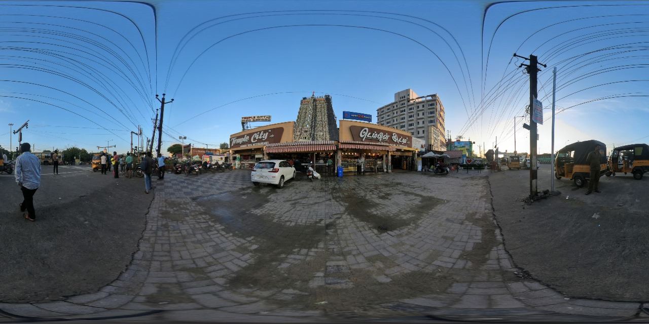 360 degree panorama of Hotel Temple City, Mattuthavani